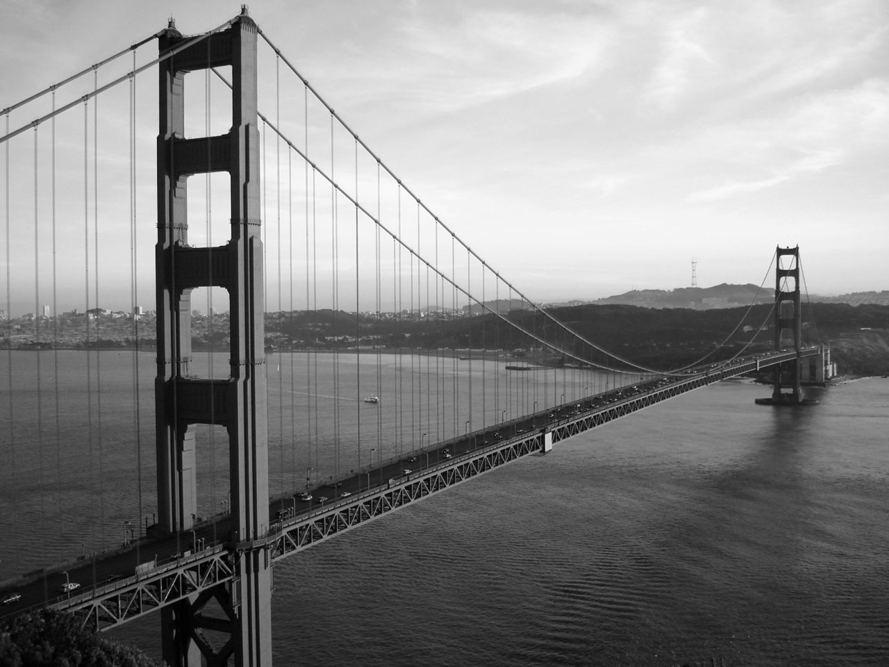 GOLDEN GATE BRIDGE